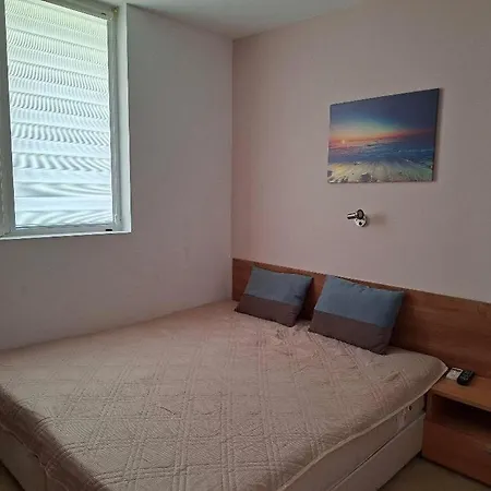 Sun Village ساني بيتش
